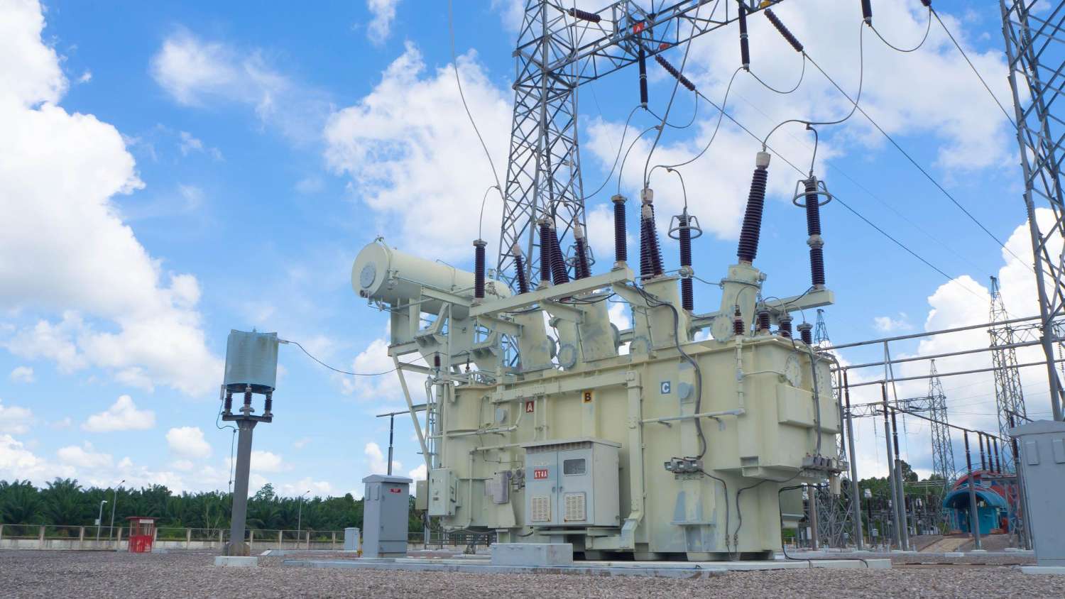 large scale transformer